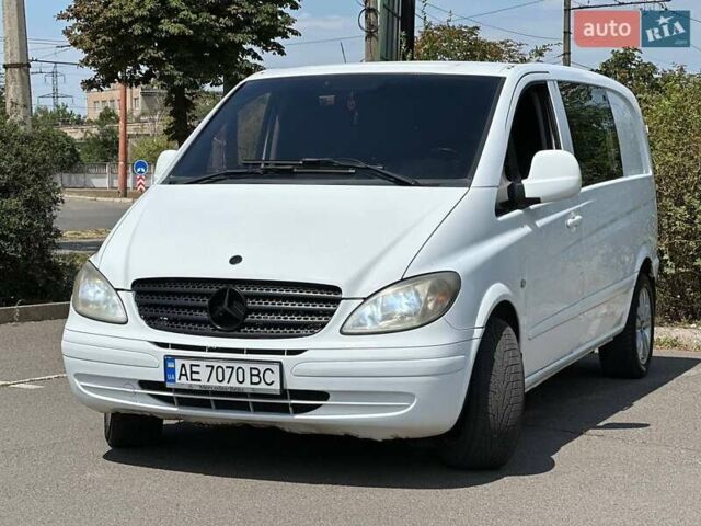 Белый Мерседес Вито, объемом двигателя 2.15 л и пробегом 218 тыс. км за 6700 $, фото 1 на Automoto.ua