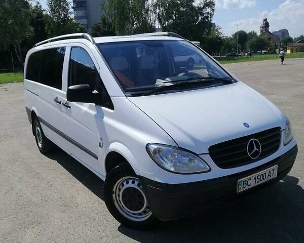 Белый Мерседес Вито, объемом двигателя 2.1 л и пробегом 360 тыс. км за 10550 $, фото 1 на Automoto.ua