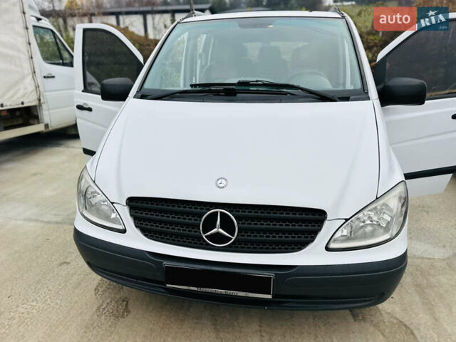 Белый Мерседес Вито, объемом двигателя 2.2 л и пробегом 237 тыс. км за 9500 $, фото 1 на Automoto.ua