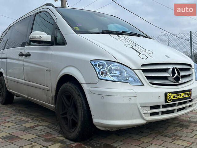 Белый Мерседес Вито, объемом двигателя 2.99 л и пробегом 320 тыс. км за 15000 $, фото 1 на Automoto.ua