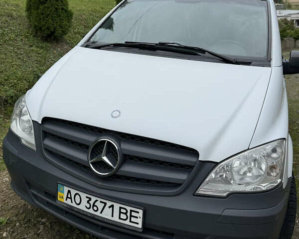 Мерседес Вито 2012 в Тячеве на Automoto.ua Белый Мерседес Вито, объемом двигателя 2.14 л и пробегом 172 тыс. км за 12500 $, фото 1 на Automoto.ua