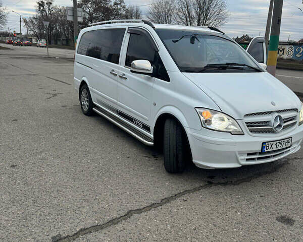 Білий Мерседес Віто, об'ємом двигуна 2.15 л та пробігом 330 тис. км за 12000 $, фото 1 на Automoto.ua