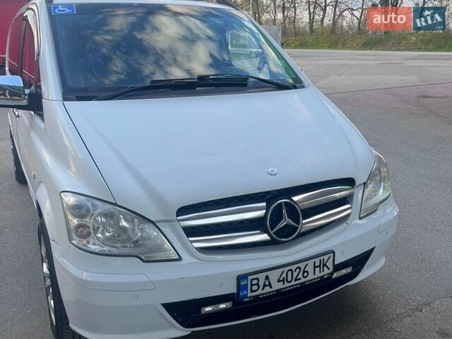 Белый Мерседес Вито, объемом двигателя 2.14 л и пробегом 370 тыс. км за 14000 $, фото 1 на Automoto.ua
