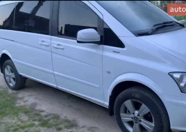 Білий Мерседес Віто, об'ємом двигуна 2.14 л та пробігом 295 тис. км за 19500 $, фото 1 на Automoto.ua