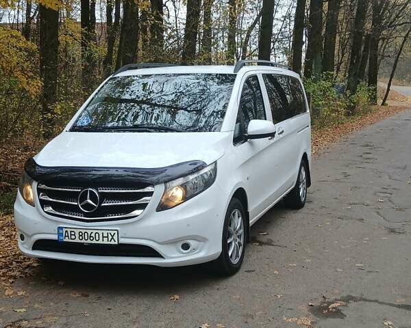 Белый Мерседес Вито, объемом двигателя 2.14 л и пробегом 378 тыс. км за 18500 $, фото 1 на Automoto.ua