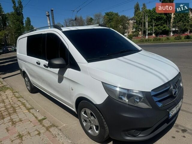 Белый Мерседес Вито, объемом двигателя 1.6 л и пробегом 226 тыс. км за 14900 $, фото 1 на Automoto.ua
