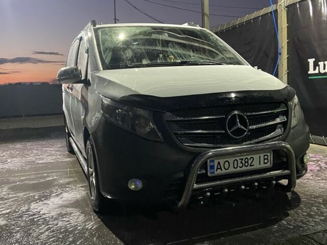 Білий Мерседес Віто, об'ємом двигуна 1.6 л та пробігом 320 тис. км за 17000 $, фото 1 на Automoto.ua