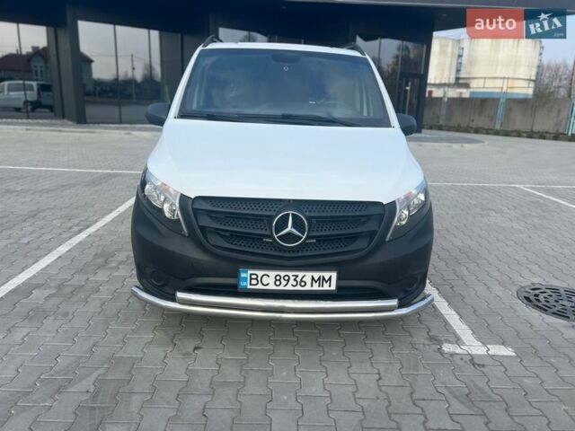 Білий Мерседес Віто, об'ємом двигуна 2.14 л та пробігом 202 тис. км за 18600 $, фото 1 на Automoto.ua