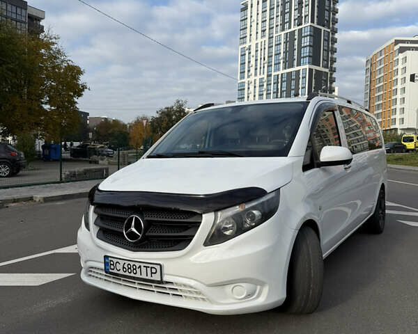Білий Мерседес Віто, об'ємом двигуна 2.14 л та пробігом 295 тис. км за 17450 $, фото 1 на Automoto.ua