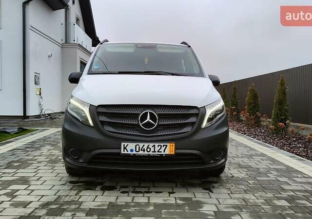 Белый Мерседес Вито, объемом двигателя 0 л и пробегом 182 тыс. км за 25800 $, фото 1 на Automoto.ua