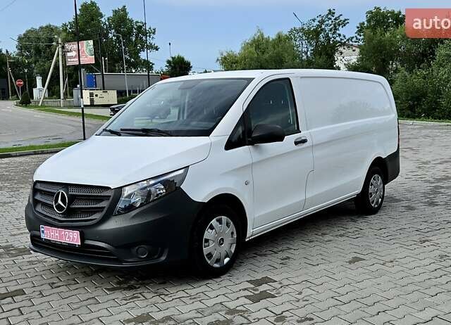 Белый Мерседес Вито, объемом двигателя 1.8 л и пробегом 128 тыс. км за 17800 $, фото 1 на Automoto.ua