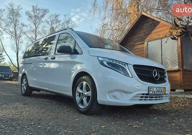 Белый Мерседес Вито, объемом двигателя 1.95 л и пробегом 203 тыс. км за 32000 $, фото 1 на Automoto.ua