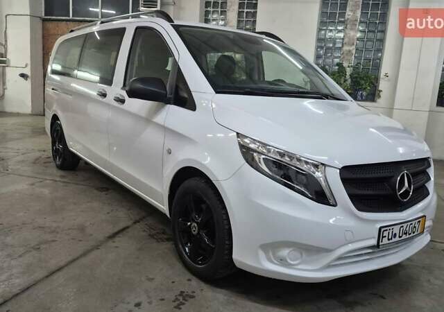 Белый Мерседес Вито, объемом двигателя 2 л и пробегом 310 тыс. км за 31500 $, фото 1 на Automoto.ua