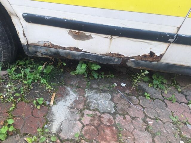 Білий Мерседес Віто, об'ємом двигуна 2.15 л та пробігом 250 тис. км за 1566 $, фото 1 на Automoto.ua