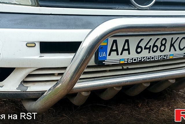 Білий Мерседес Віто, об'ємом двигуна 23 л та пробігом 373 тис. км за 3777 $, фото 1 на Automoto.ua