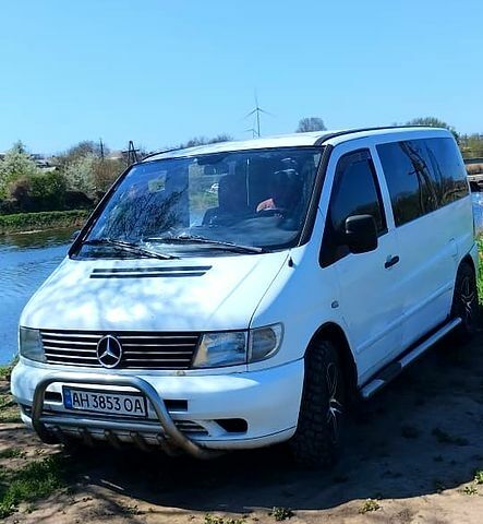 Білий Мерседес Віто, об'ємом двигуна 2.1 л та пробігом 256 тис. км за 4500 $, фото 1 на Automoto.ua