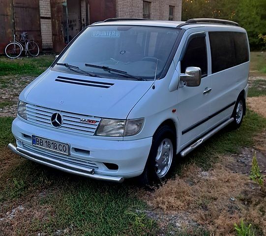 Білий Мерседес Віто, об'ємом двигуна 2.1 л та пробігом 450 тис. км за 5800 $, фото 1 на Automoto.ua