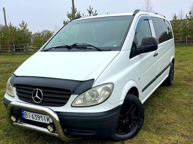 Белый Мерседес Вито, объемом двигателя 2.1 л и пробегом 270 тыс. км за 6500 $, фото 1 на Automoto.ua