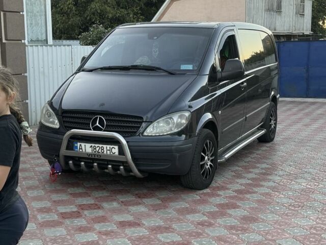 Черный Мерседес Вито, объемом двигателя 2.1 л и пробегом 485 тыс. км за 6800 $, фото 1 на Automoto.ua