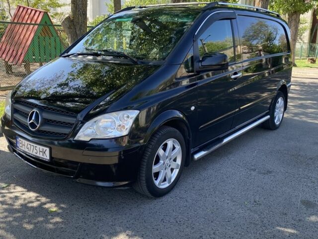 Черный Мерседес Вито, объемом двигателя 2.1 л и пробегом 140 тыс. км за 13500 $, фото 1 на Automoto.ua