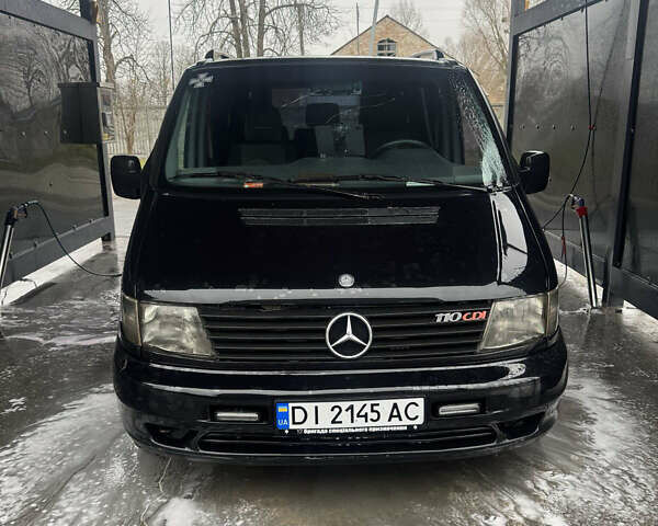 Черный Мерседес Вито, объемом двигателя 2.15 л и пробегом 515 тыс. км за 5250 $, фото 1 на Automoto.ua