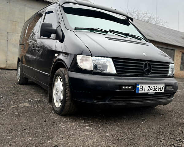 Черный Мерседес Вито, объемом двигателя 2.15 л и пробегом 480 тыс. км за 6300 $, фото 1 на Automoto.ua