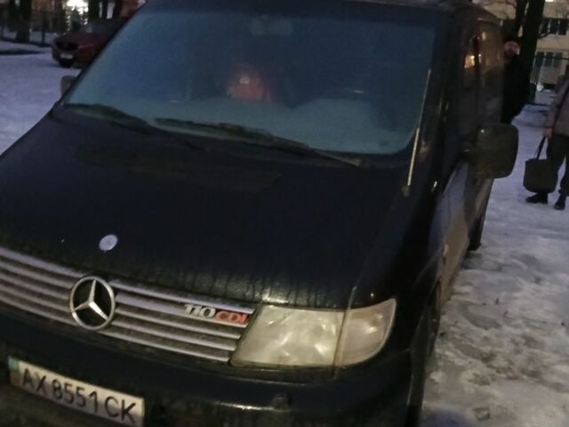 Черный Мерседес Вито, объемом двигателя 0 л и пробегом 290 тыс. км за 4950 $, фото 1 на Automoto.ua