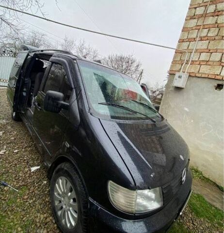 Чорний Мерседес Віто, об'ємом двигуна 2.1 л та пробігом 600 тис. км за 3500 $, фото 1 на Automoto.ua