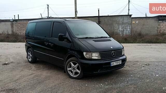 Черный Мерседес Вито, объемом двигателя 2.15 л и пробегом 280 тыс. км за 8000 $, фото 1 на Automoto.ua