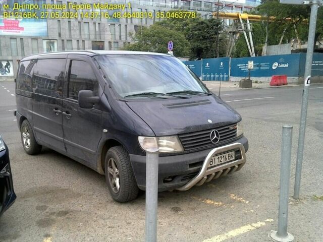 Черный Мерседес Вито, объемом двигателя 2.2 л и пробегом 500 тыс. км за 4500 $, фото 1 на Automoto.ua
