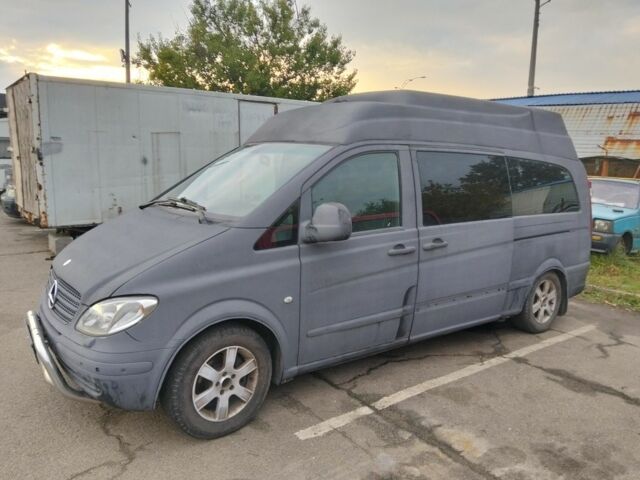 Черный Мерседес Вито, объемом двигателя 2.1 л и пробегом 264 тыс. км за 4650 $, фото 1 на Automoto.ua