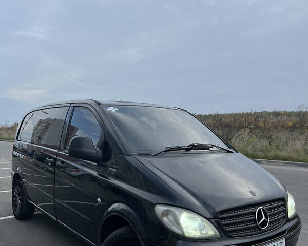 Черный Мерседес Вито, объемом двигателя 2.15 л и пробегом 547 тыс. км за 5900 $, фото 1 на Automoto.ua