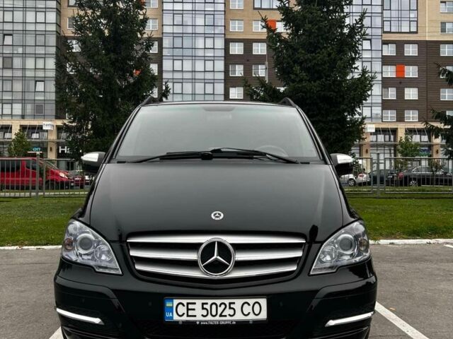 Черный Мерседес Вито, объемом двигателя 2.1 л и пробегом 300 тыс. км за 12700 $, фото 1 на Automoto.ua
