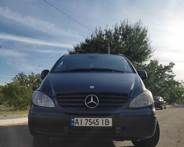 Черный Мерседес Вито, объемом двигателя 2.15 л и пробегом 375 тыс. км за 7500 $, фото 1 на Automoto.ua