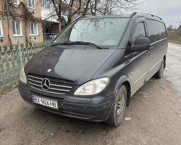 Черный Мерседес Вито, объемом двигателя 2.2 л и пробегом 260 тыс. км за 6400 $, фото 1 на Automoto.ua