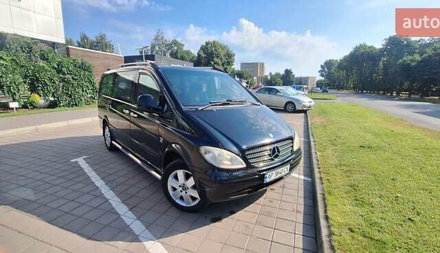 Черный Мерседес Вито, объемом двигателя 2.15 л и пробегом 405 тыс. км за 9000 $, фото 1 на Automoto.ua