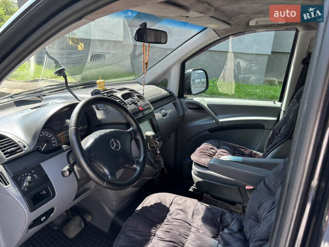 Черный Мерседес Вито, объемом двигателя 2.99 л и пробегом 328 тыс. км за 11200 $, фото 1 на Automoto.ua