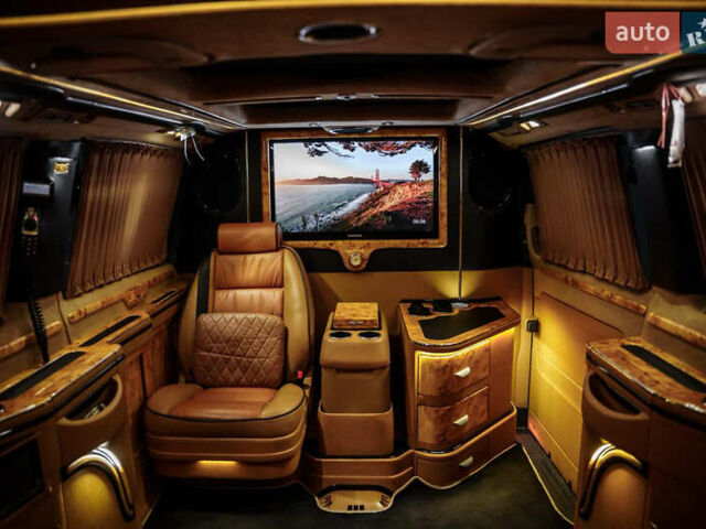 Черный Мерседес Вито, объемом двигателя 2.15 л и пробегом 120 тыс. км за 37000 $, фото 1 на Automoto.ua