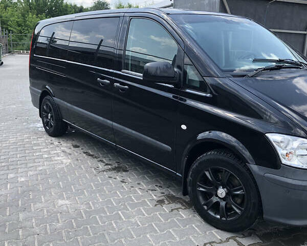 Черный Мерседес Вито, объемом двигателя 2.14 л и пробегом 438 тыс. км за 18000 $, фото 1 на Automoto.ua