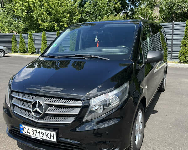 Чорний Мерседес Віто, об'ємом двигуна 2.14 л та пробігом 430 тис. км за 25000 $, фото 1 на Automoto.ua