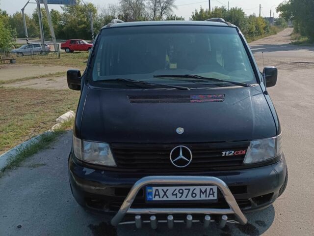 Черный Мерседес Вито, объемом двигателя 2.1 л и пробегом 380 тыс. км за 3500 $, фото 1 на Automoto.ua
