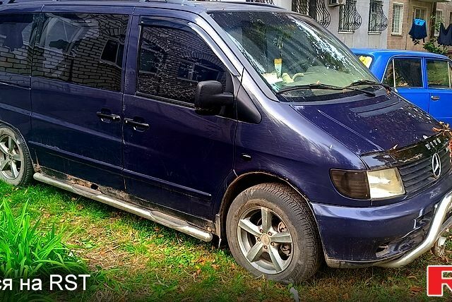 Фіолетовий Мерседес Віто, об'ємом двигуна 2.2 л та пробігом 480 тис. км за 3000 $, фото 1 на Automoto.ua