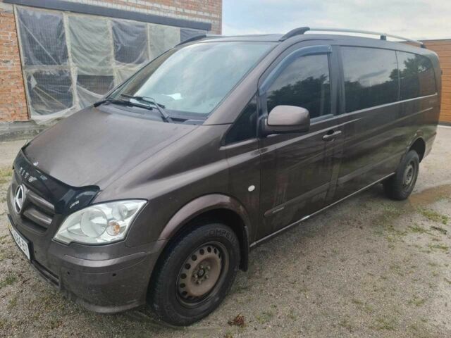 Коричневий Мерседес Віто, об'ємом двигуна 2.1 л та пробігом 275 тис. км за 12000 $, фото 1 на Automoto.ua