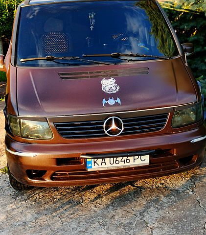Мерседес Вито 1998 в Киеве на Automoto.ua Коричневый Мерседес Вито, объемом двигателя 2.3 л и пробегом 0 тыс. км за 6900 $, фото 1 на Automoto.ua