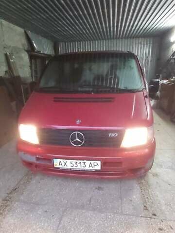 Червоний Мерседес Віто, об'ємом двигуна 2.15 л та пробігом 277 тис. км за 3000 $, фото 1 на Automoto.ua