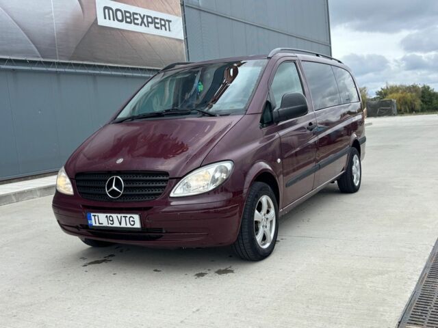 Красный Мерседес Вито, объемом двигателя 2.2 л и пробегом 346 тыс. км за 4000 $, фото 1 на Automoto.ua