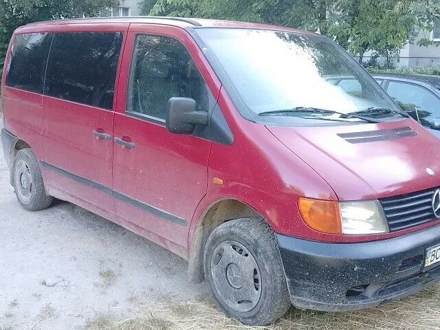 Червоний Мерседес Віто, об'ємом двигуна 2.3 л та пробігом 413 тис. км за 4000 $, фото 1 на Automoto.ua