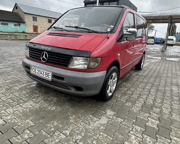 Красный Мерседес Вито, объемом двигателя 2.15 л и пробегом 195 тыс. км за 5500 $, фото 1 на Automoto.ua