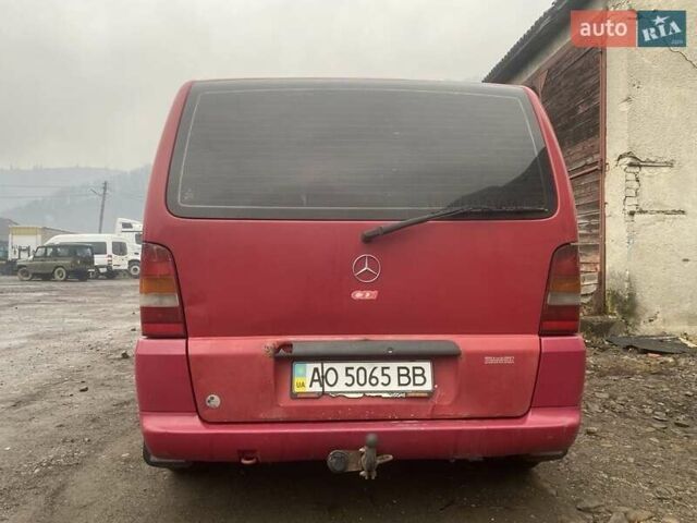 Червоний Мерседес Віто, об'ємом двигуна 2.2 л та пробігом 300 тис. км за 3300 $, фото 1 на Automoto.ua