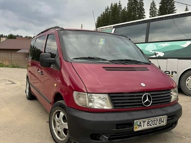 Красный Мерседес Вито, объемом двигателя 0 л и пробегом 474 тыс. км за 3500 $, фото 1 на Automoto.ua